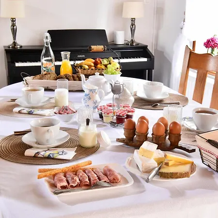 La Basse Cour - Et Table D'hotes Frühstückspension